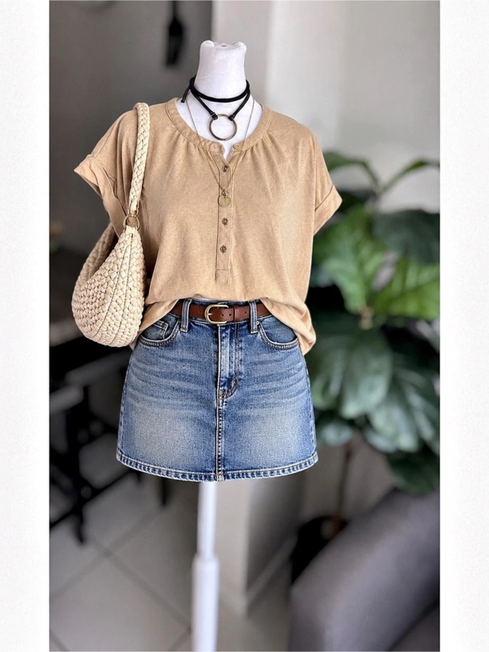 LOFT Size M Relaxed Henley Short Sleeve Cotton Blend Top